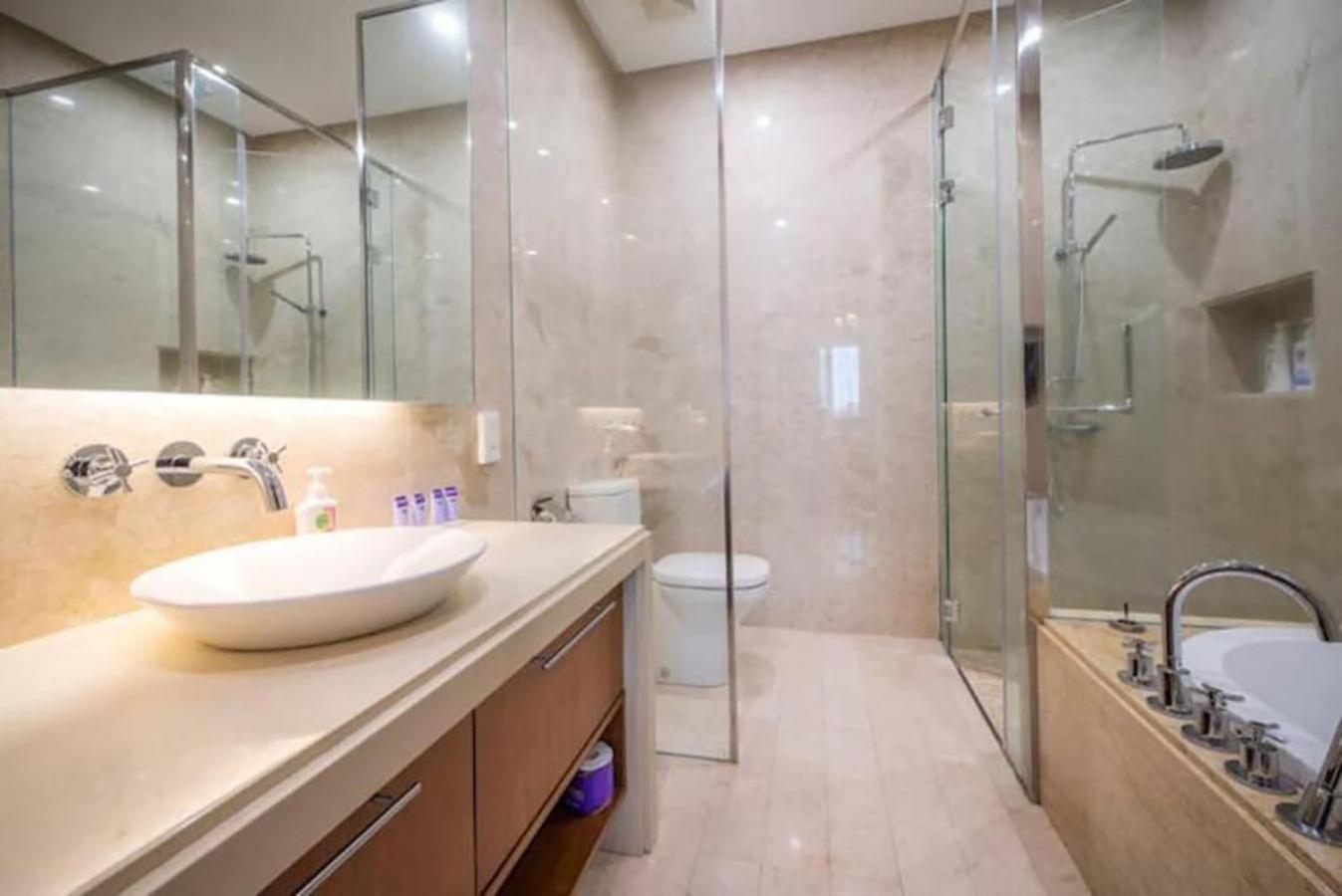 Tree Premier Suite Strait Quay Luxury Marina Suite Tanjung Tokong Eksteriør bilde
